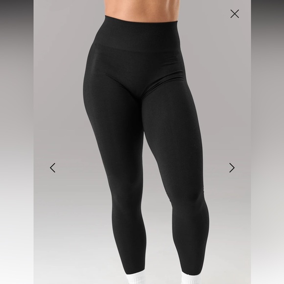 Black Amplify Leggings (never worn) - Picture 2 of 3